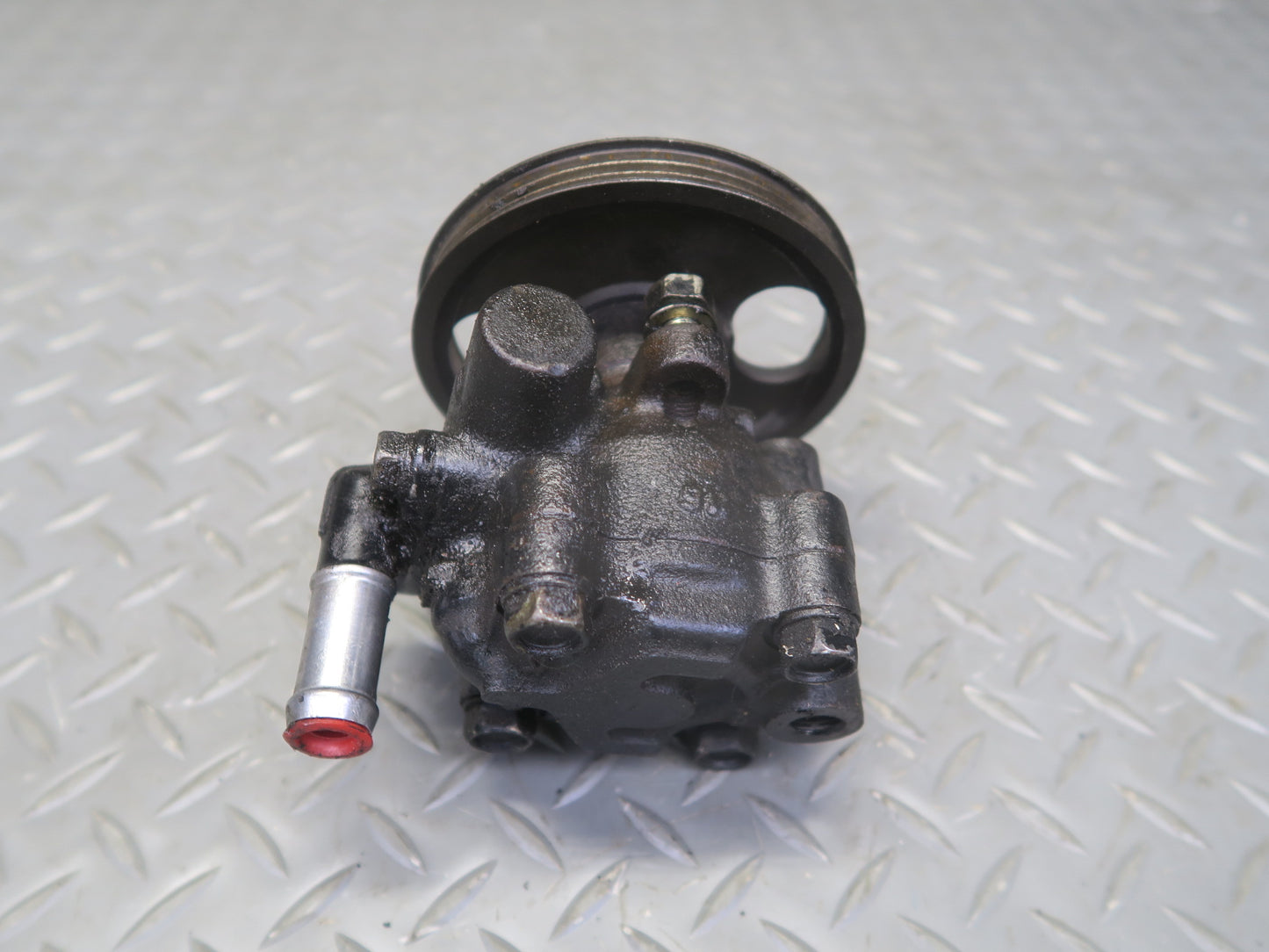87-89 Nissan Z31 300ZX Power Steering Pump w Pulley OEM