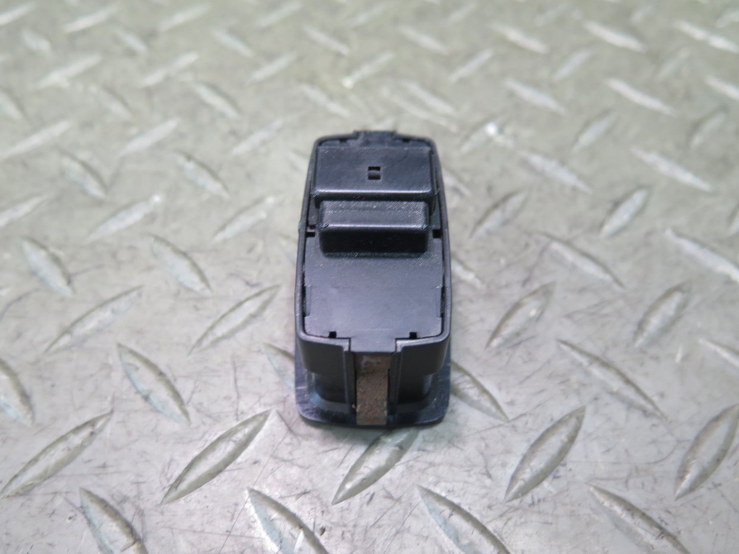 2011-2018 Porsche Cayenne 958.2 Trunk Tailgate Liftgate Open Close Button Switch