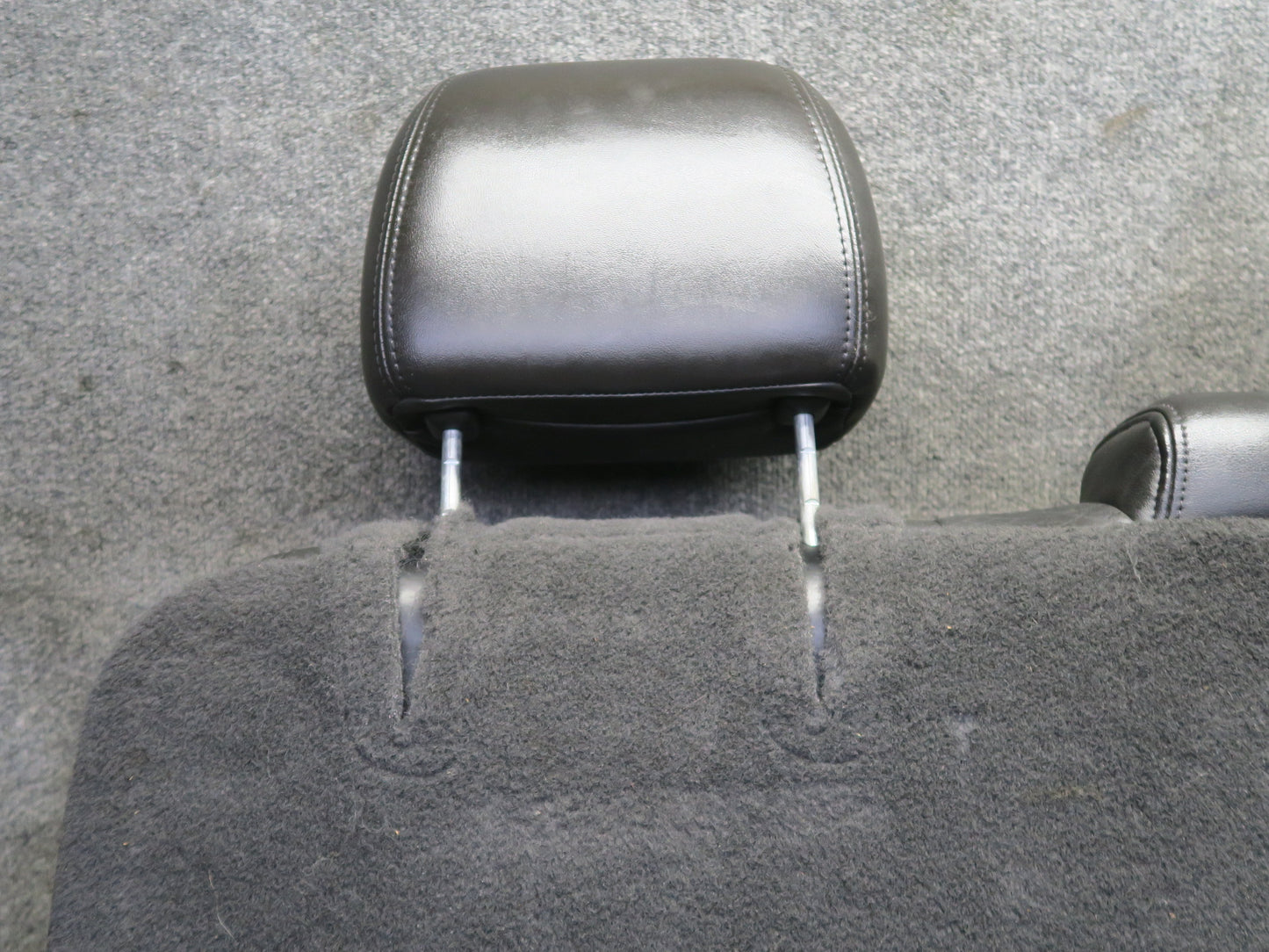 2005-2007 Hummer H2 Rear 2ND ROW Left Driver Side Seat Upper Cushion Leather