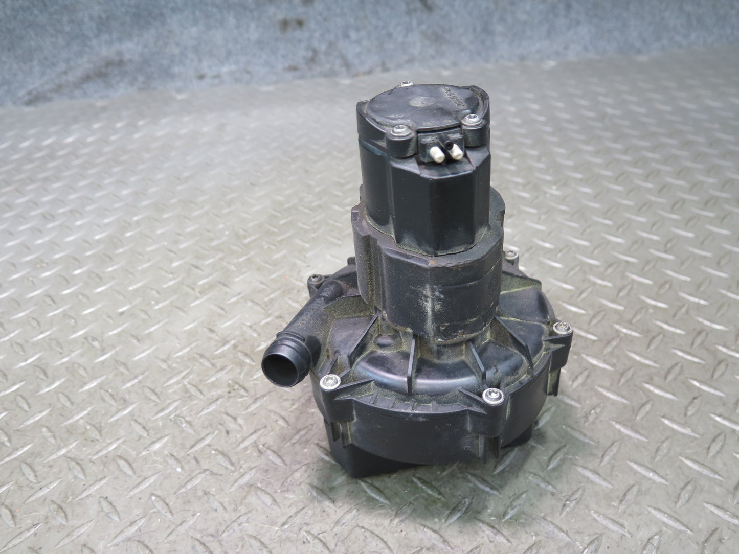 2002-2005 Mercedes W463 G500 Secondary Air Injection Smog Pump 0001403785