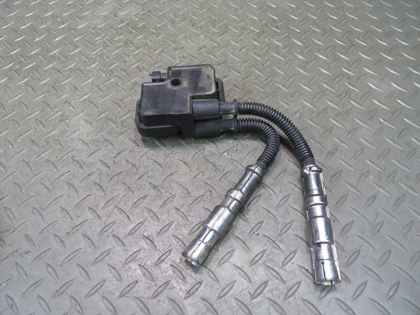 2002-2007 Mercedes W463 G500 M113 Ignition Coil Spark Plug