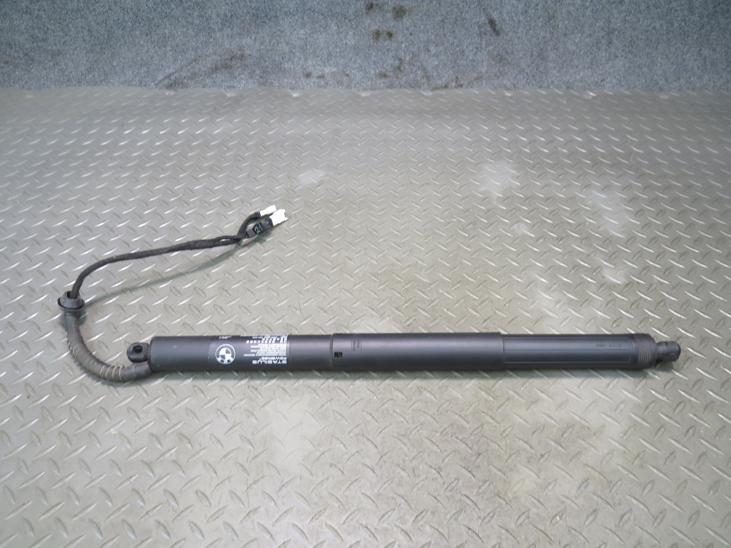 2014-2018 BMW F15 X5 Rear Left & Right Trunk Lid Lift Shock Support Set of 2