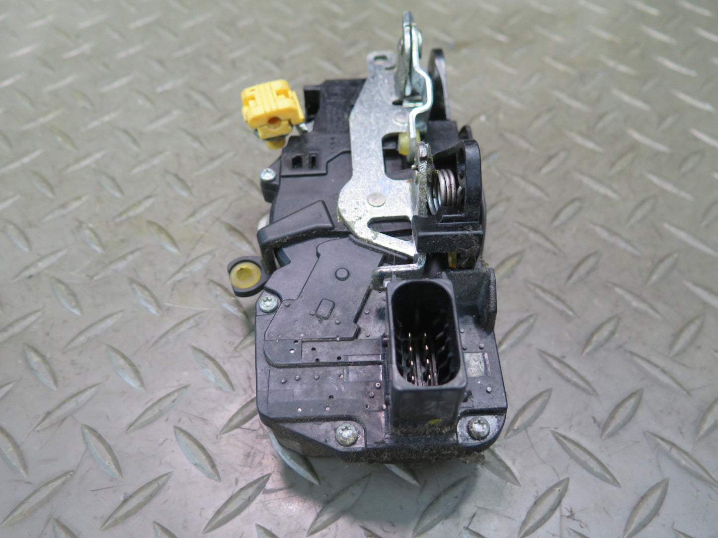 2003-2007 Hummer H2 Front Left Driver Side Door Lock Latch Actuator