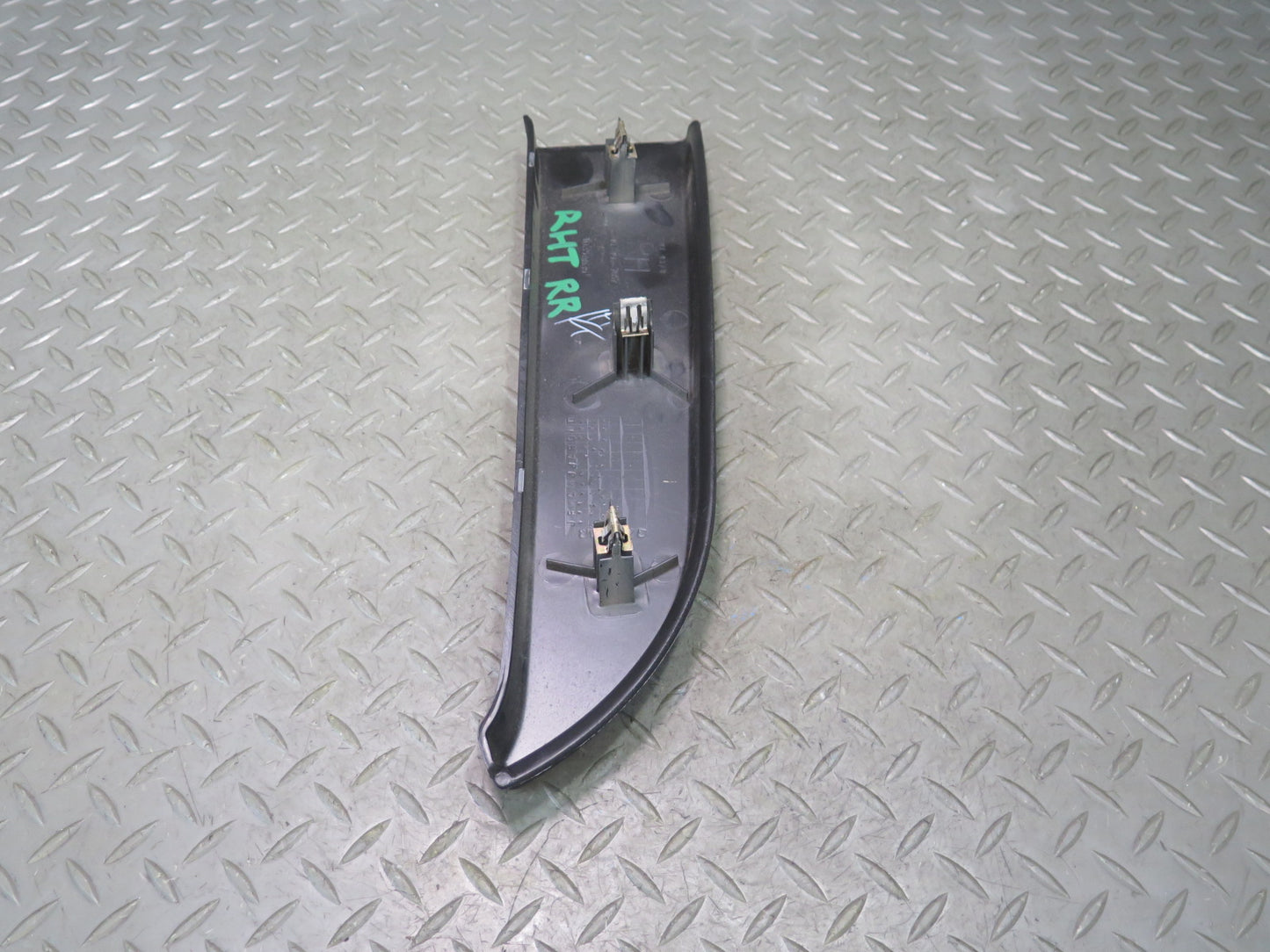 2003-2007 Hummer H2 Rear Left & Right Door Window Upper Trim Panel Set of 2