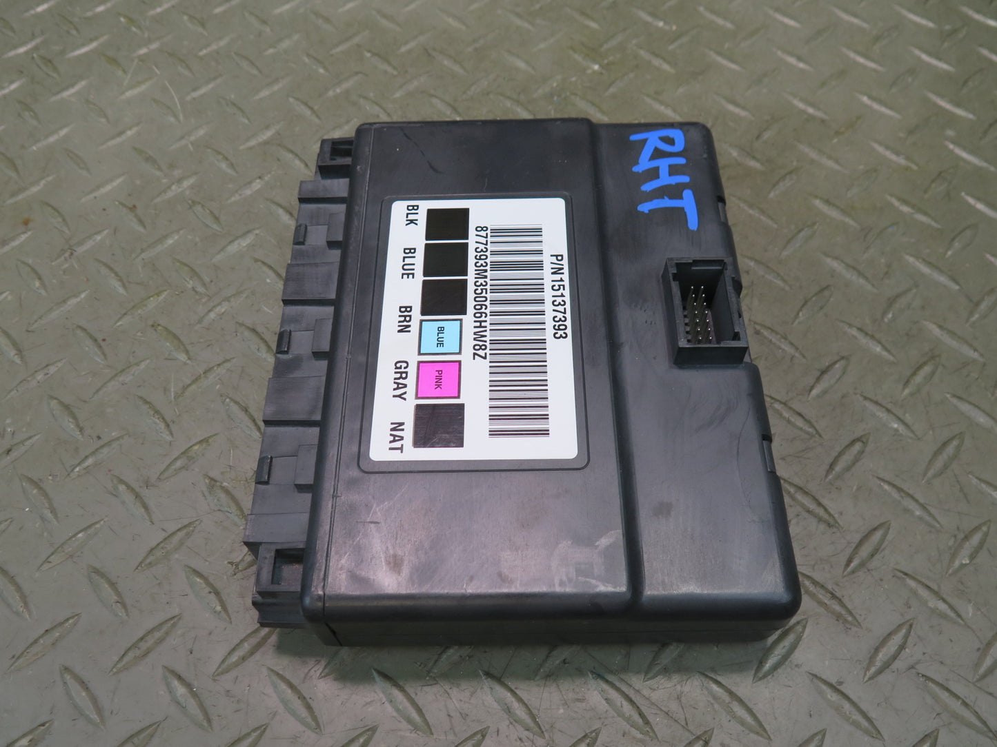 2005 Hummer H2 Body Control Module Unit BCM BCU 15137393