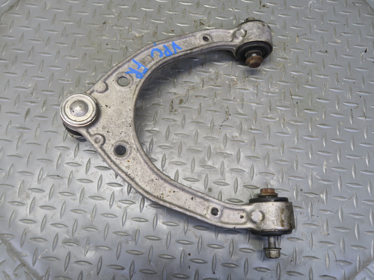 2011-2018 Porsche Cayenne 958 Front Right Upper & Lower Control Arm Set