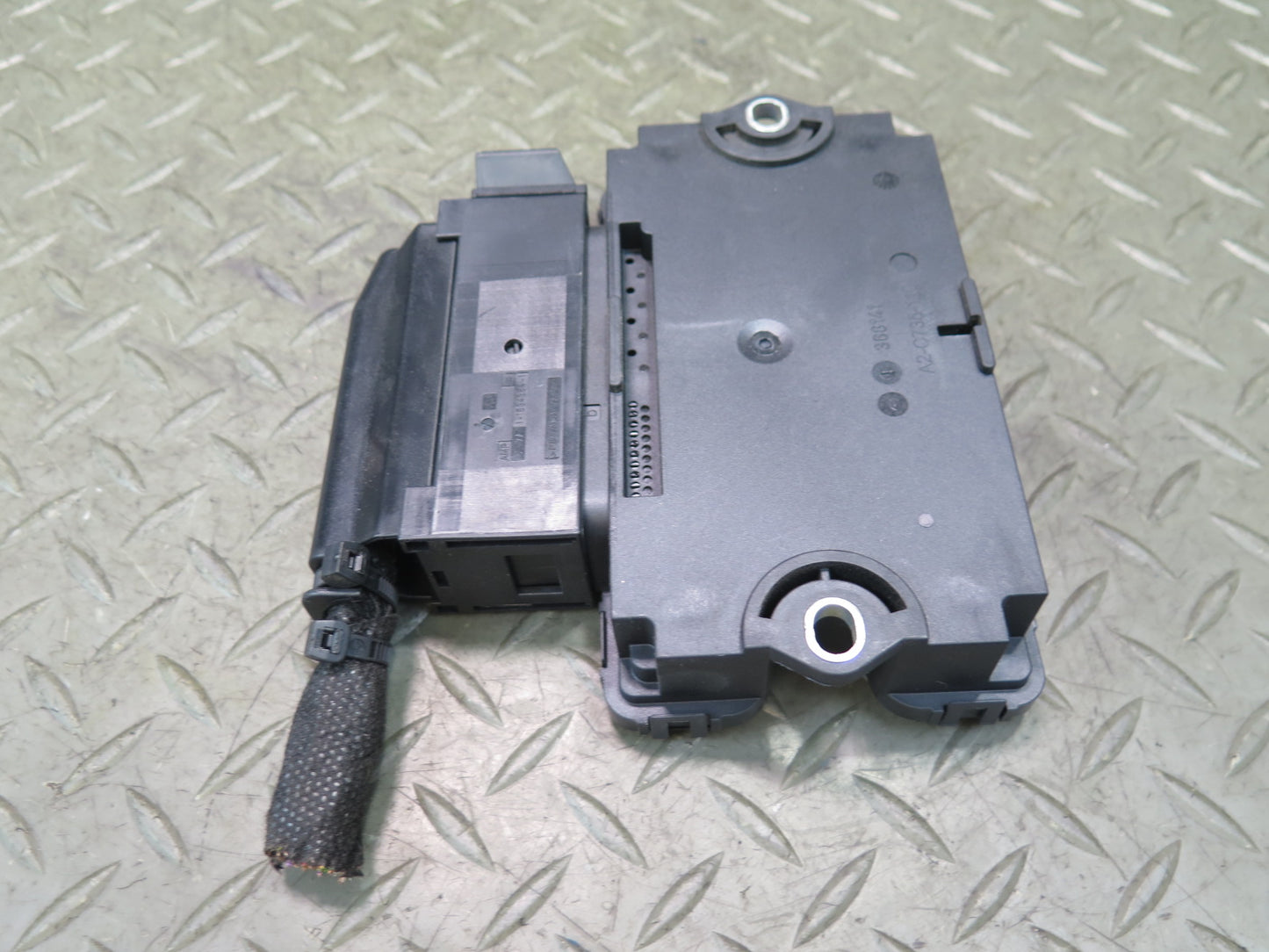 2011-2018 Porsche Cayenne 958 Electronic Parking Brake Control Module 7P090780