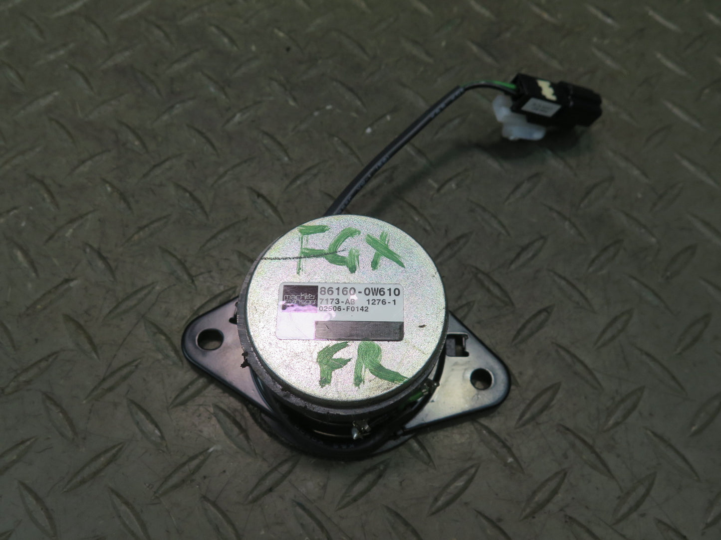 2003-2009 Lexus UZJ120L GX470 Mark Levinson Front Door Speaker Set of 2