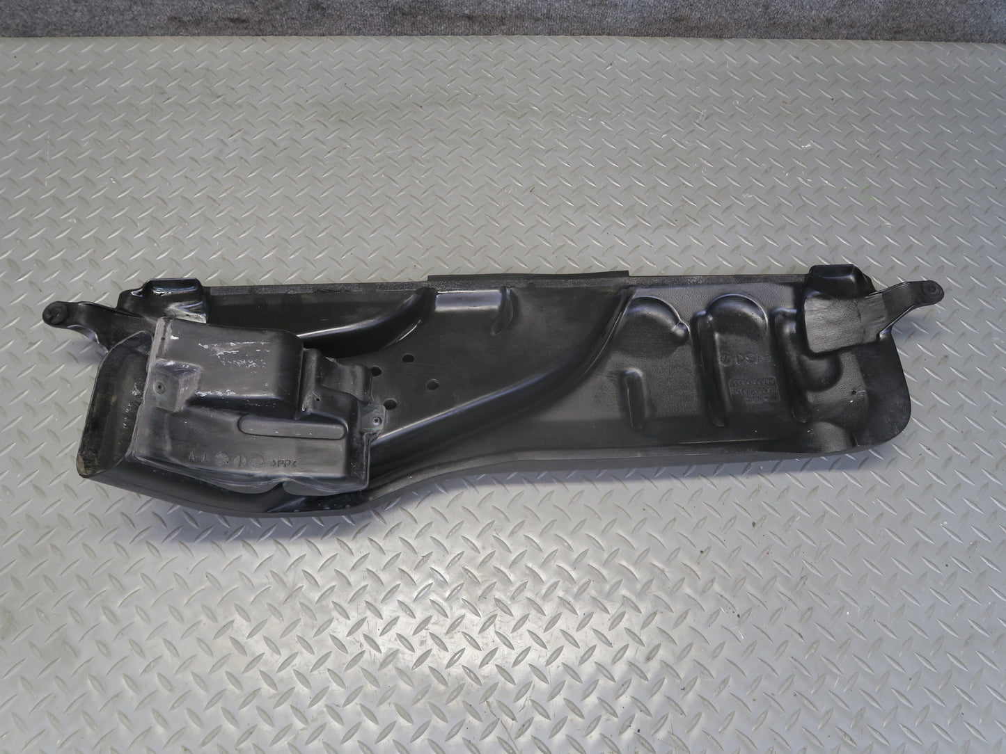 01-06 Lexus UCF30L LS430 Engine Air Intake Duct Pipe Vent Tube 17750-50030 OEM
