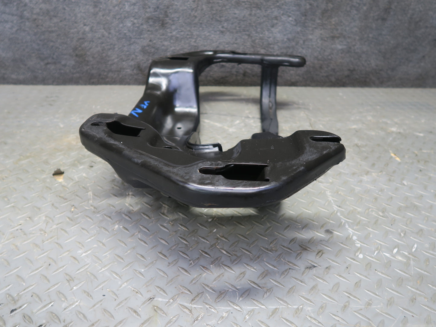 2014-2018 BMW F15 X5 AWD Automatic Transmission Crossmember Support Bracket