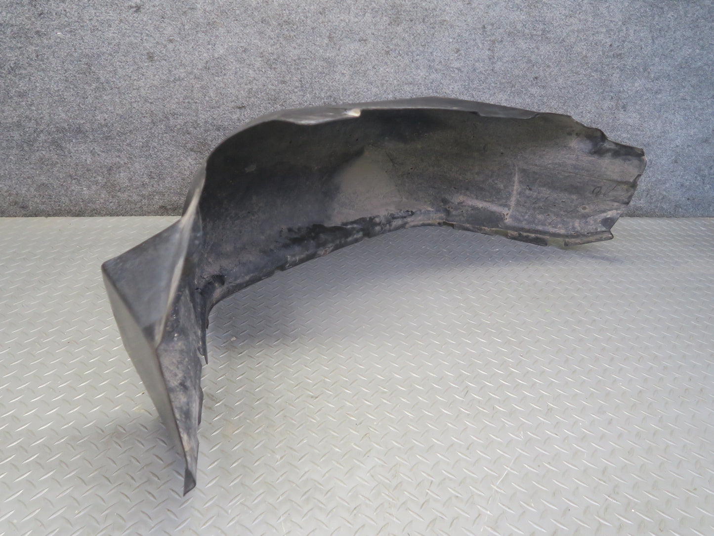 2003-2009 Hummer H2 Rear Left Wheel Fender Liner Splash Guard Shield 15111879