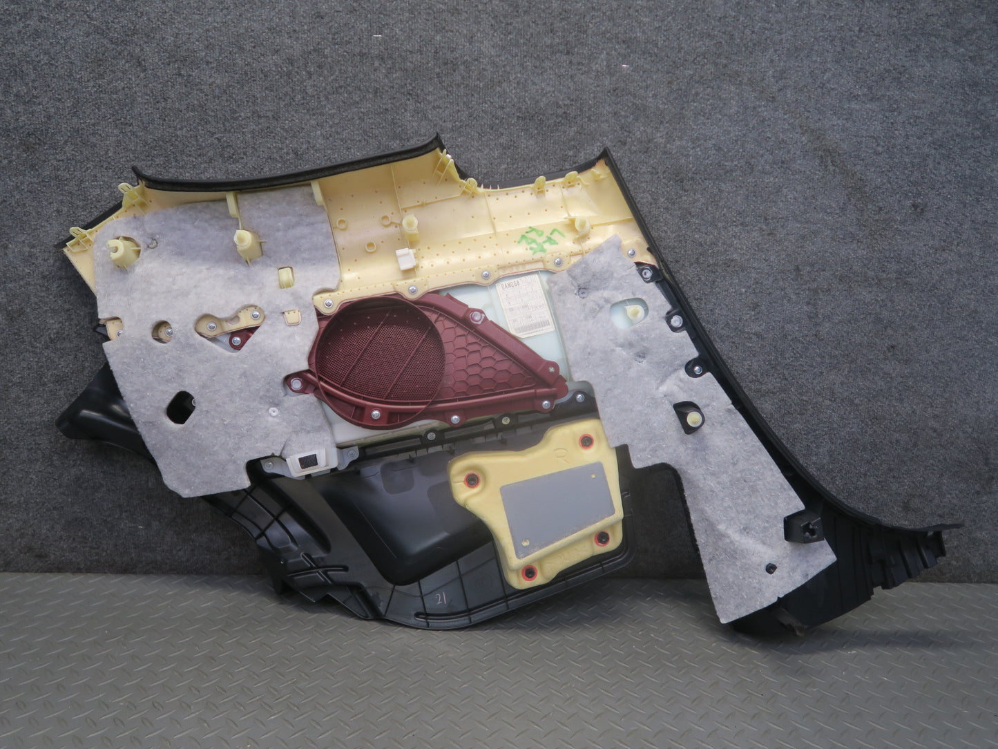 15-18 Lexus GSC16L RC350 RC300 Set of 2 Left & Right Rear Quarter Trim Panel OEM