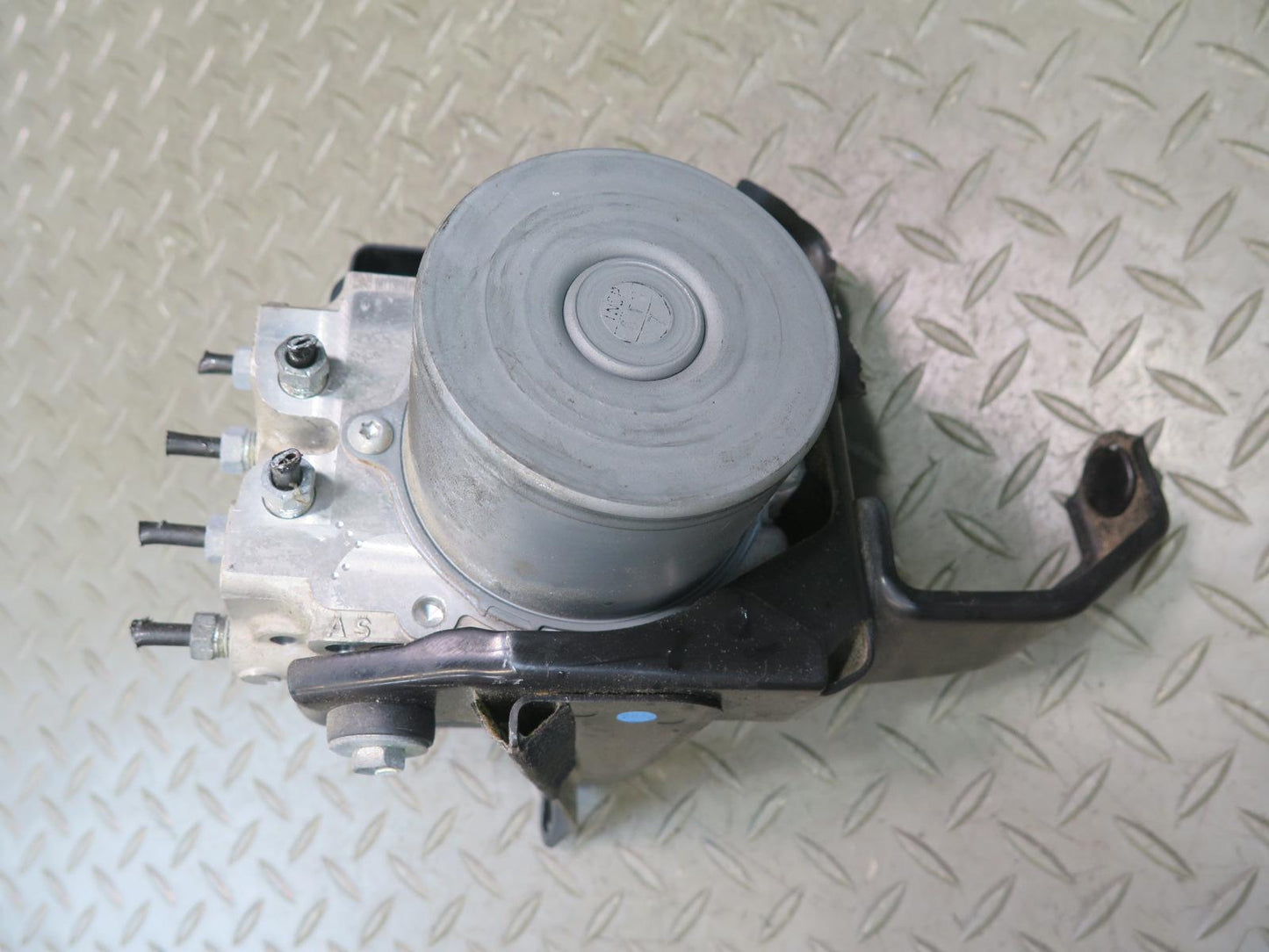 16-18 Lexus GSC16L RC350 RC300 AWD Anti Lock Brake ABS Pump Module 76K Miles OEM