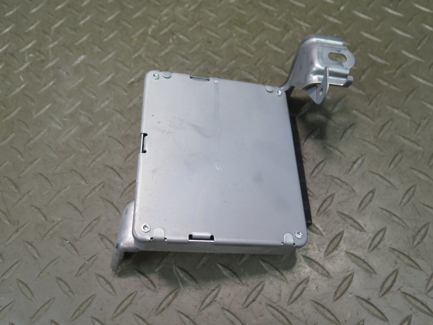 16-17 Lexus GSC16L RC350 RC300 Suspension Computer Control Module Unit OEM