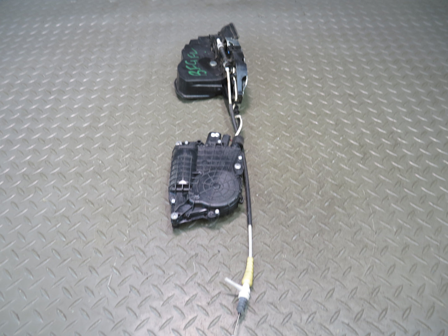 11-16 BMW F10 550iX Front Left Door Lock Latch Actuator w Soft Close OEM