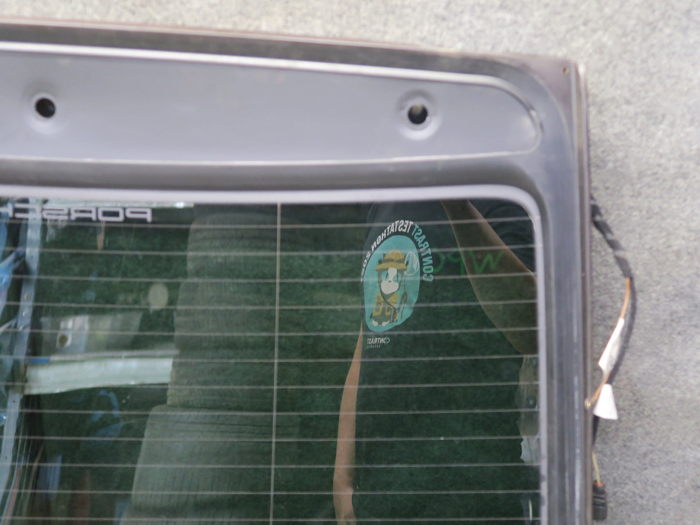 2003-2006 Porsche Cayenne 955 Rear Trunk Lid Tailgate Hatch Heated Glass Window
