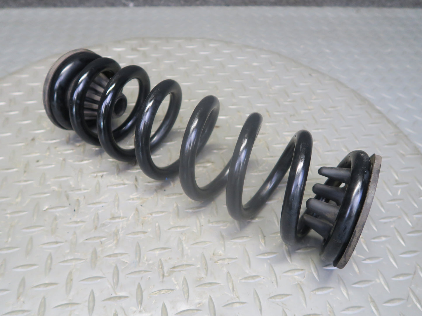 15-25 Lexus GSC16L RC300 AWD Rear Left & Right Suspension Coil Spring Set OEM