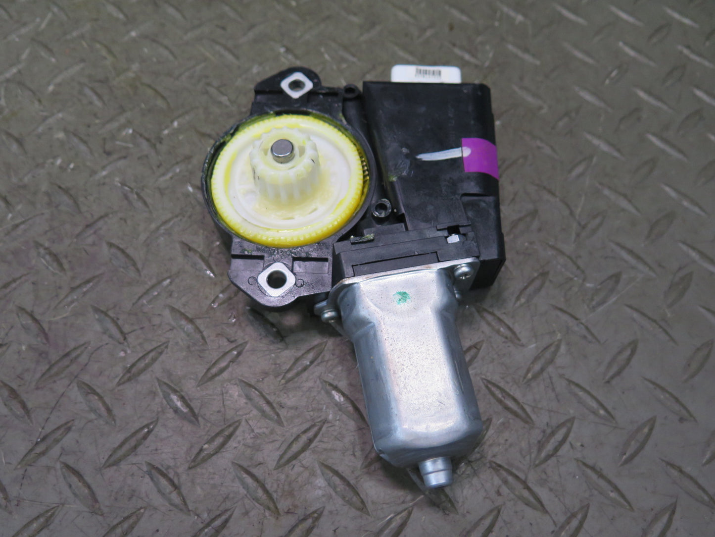 2008-2011 Lexus URJ201L LX570 Sliding Roof Sunroof Drive Motor