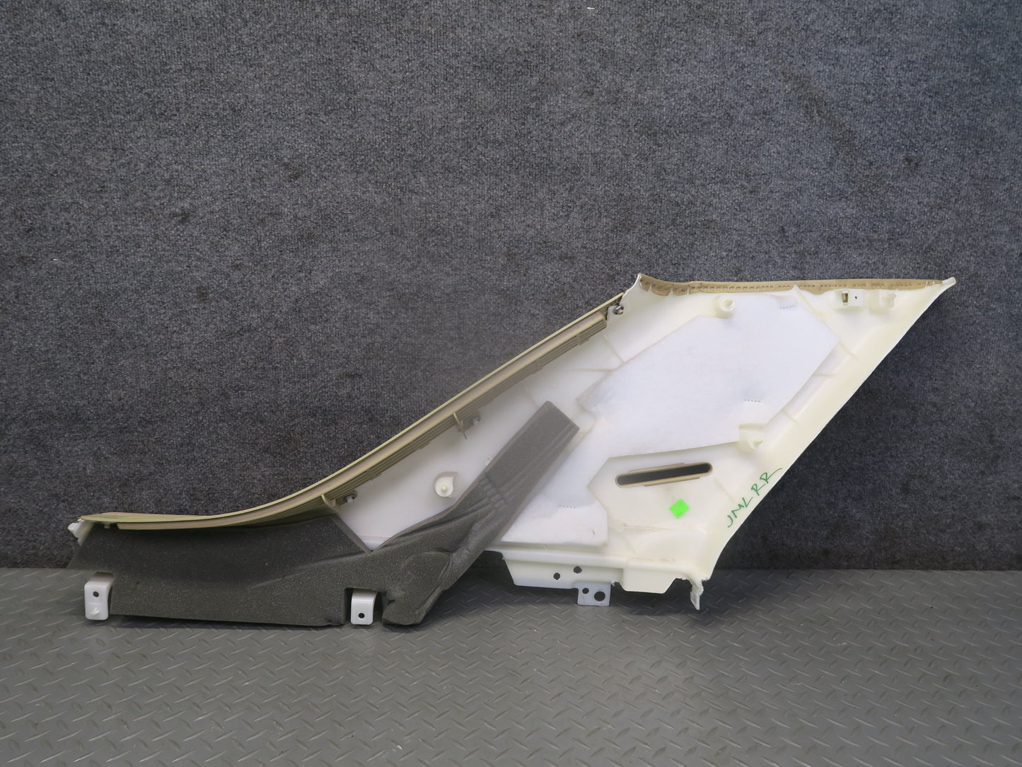06-11 Mercedes W164 ML350 Set of 2 Left & Right C Pillar Trim Cover Beige OEM