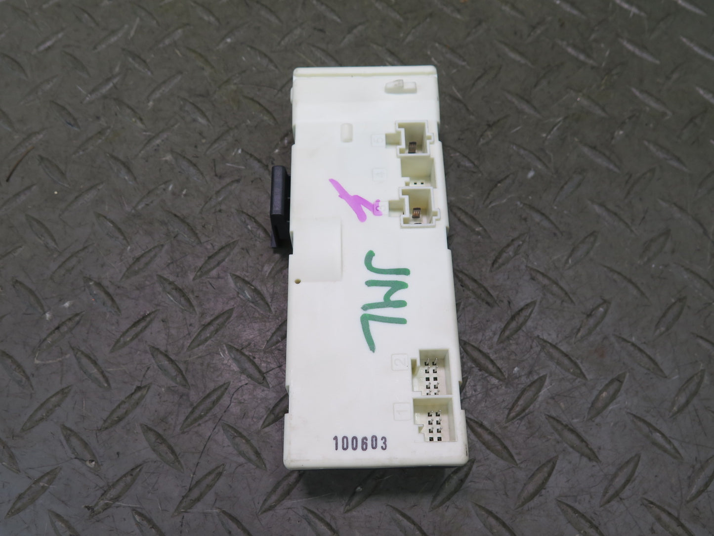 06-11 Mercedes W164 Ml-class Trunk Lid Tailgate Control Module 1648702726 OEM