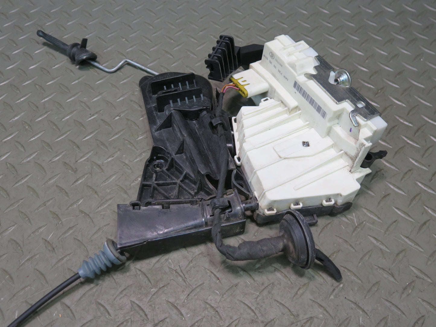 06-11 Mercedes W164 Ml-class Rear Left Door Lock Latch Actuator OEM