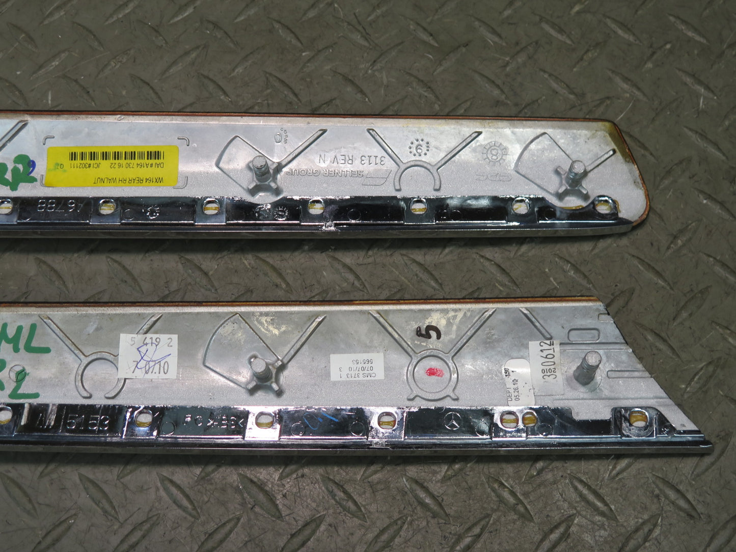 06-11 Mercedes W164 ML350 Rear Left Right Door Panel Bezel Trim Walnut Set OEM