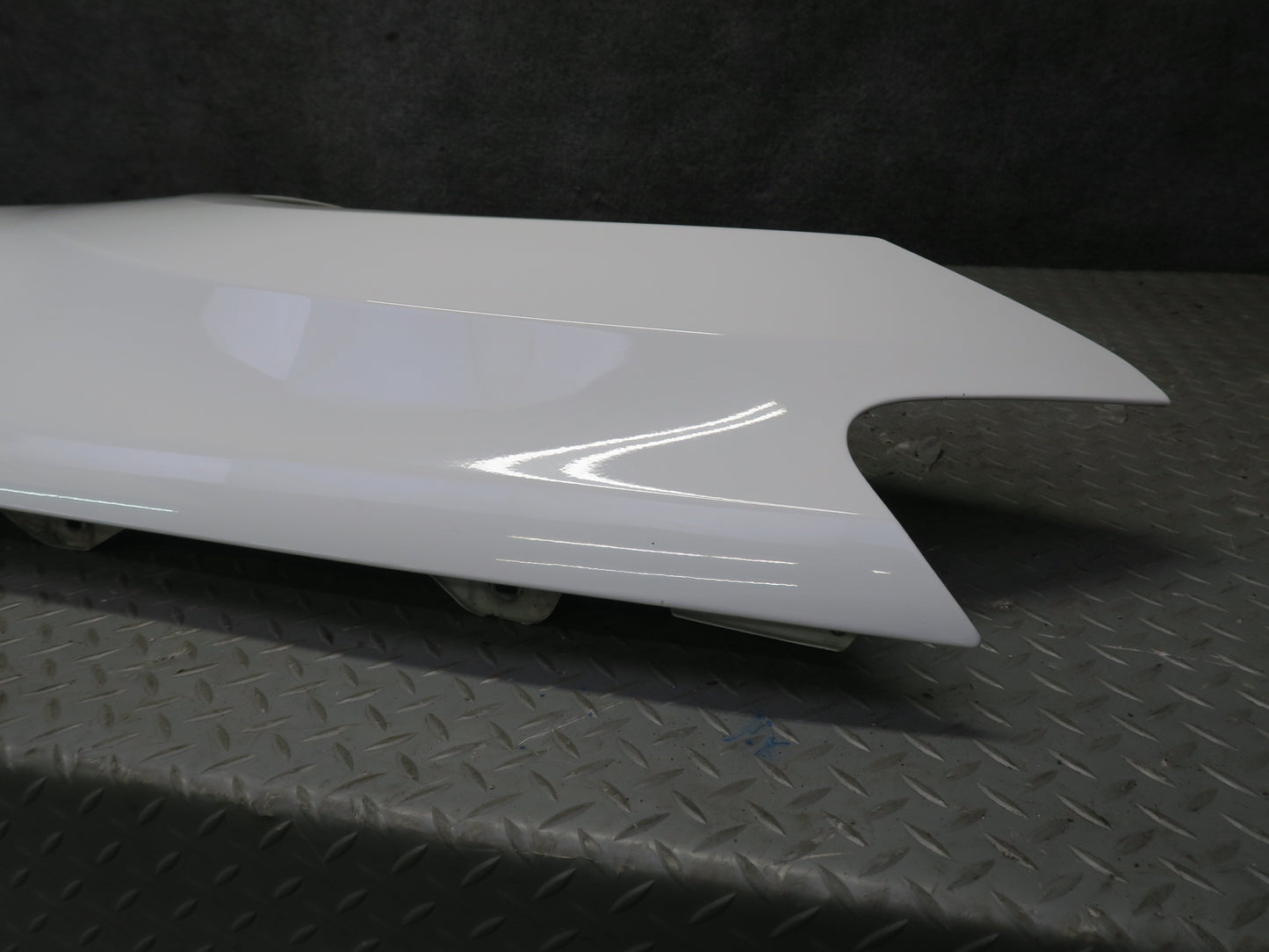 07-11 Mercedes W164 ML350 Front Left Fender Shell Panel Cover White OEM