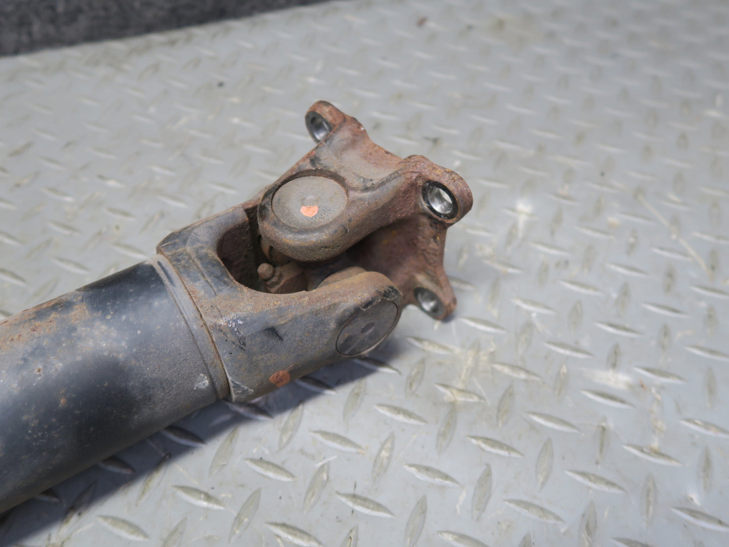 2008-2015 Lexus URJ201L LX570 4WD Rear Drive Shaft Driveshaft Propeller