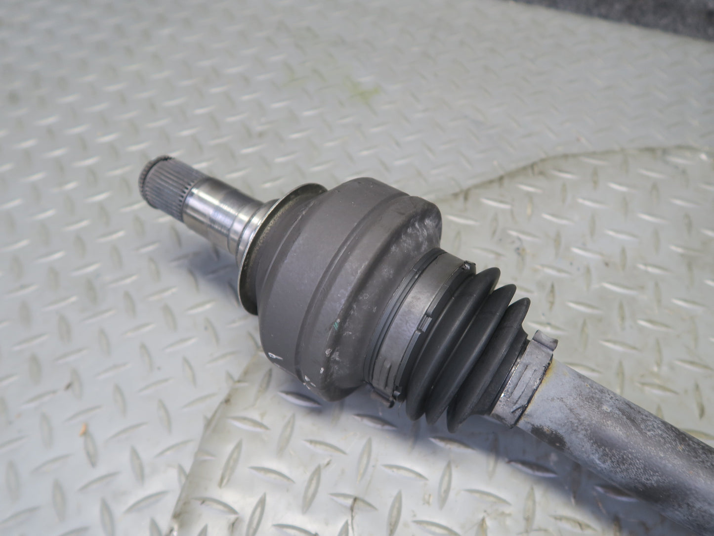 10-11 Mercedes W164 ML350 Diesel AWD Rear Right Axle Shaft OEM