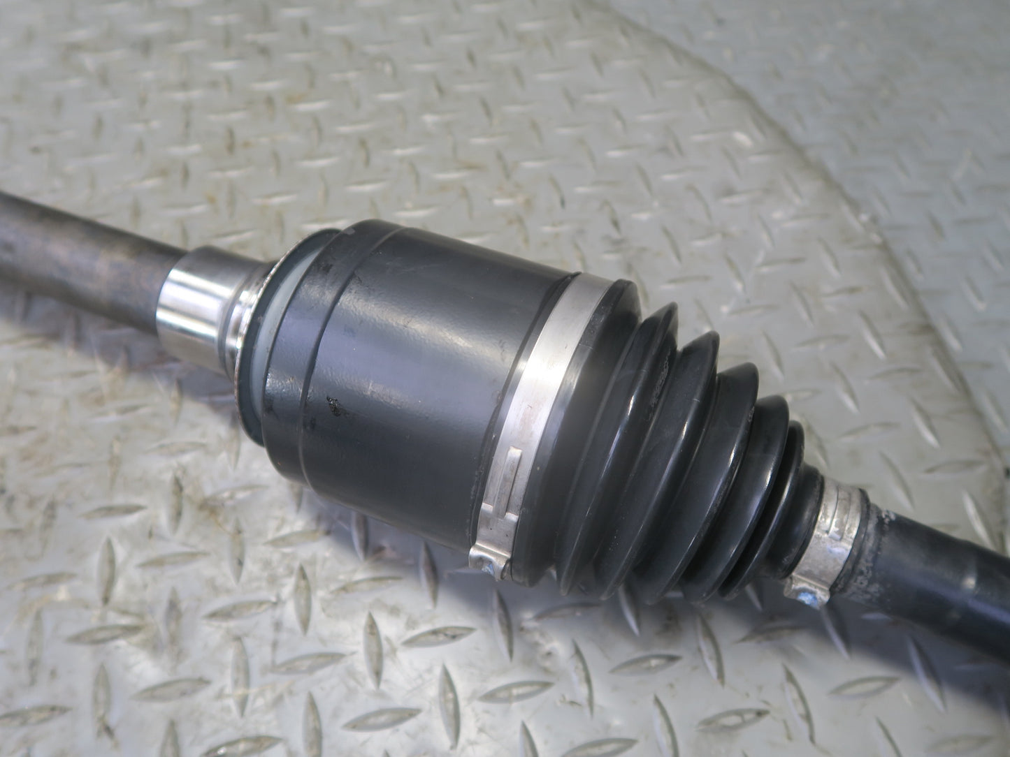 06-11 Mercedes W164 ML350 ML450 AWD Front Right Axle Shaft OEM