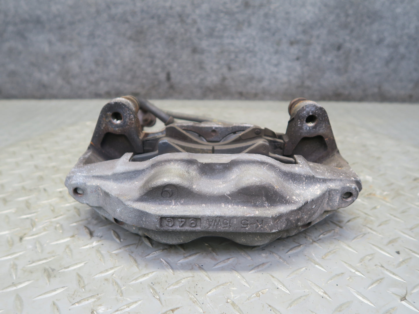 2008-2015 Lexus URJ201L LX570 Front Left & Right Side Brake Caliper Set of 2