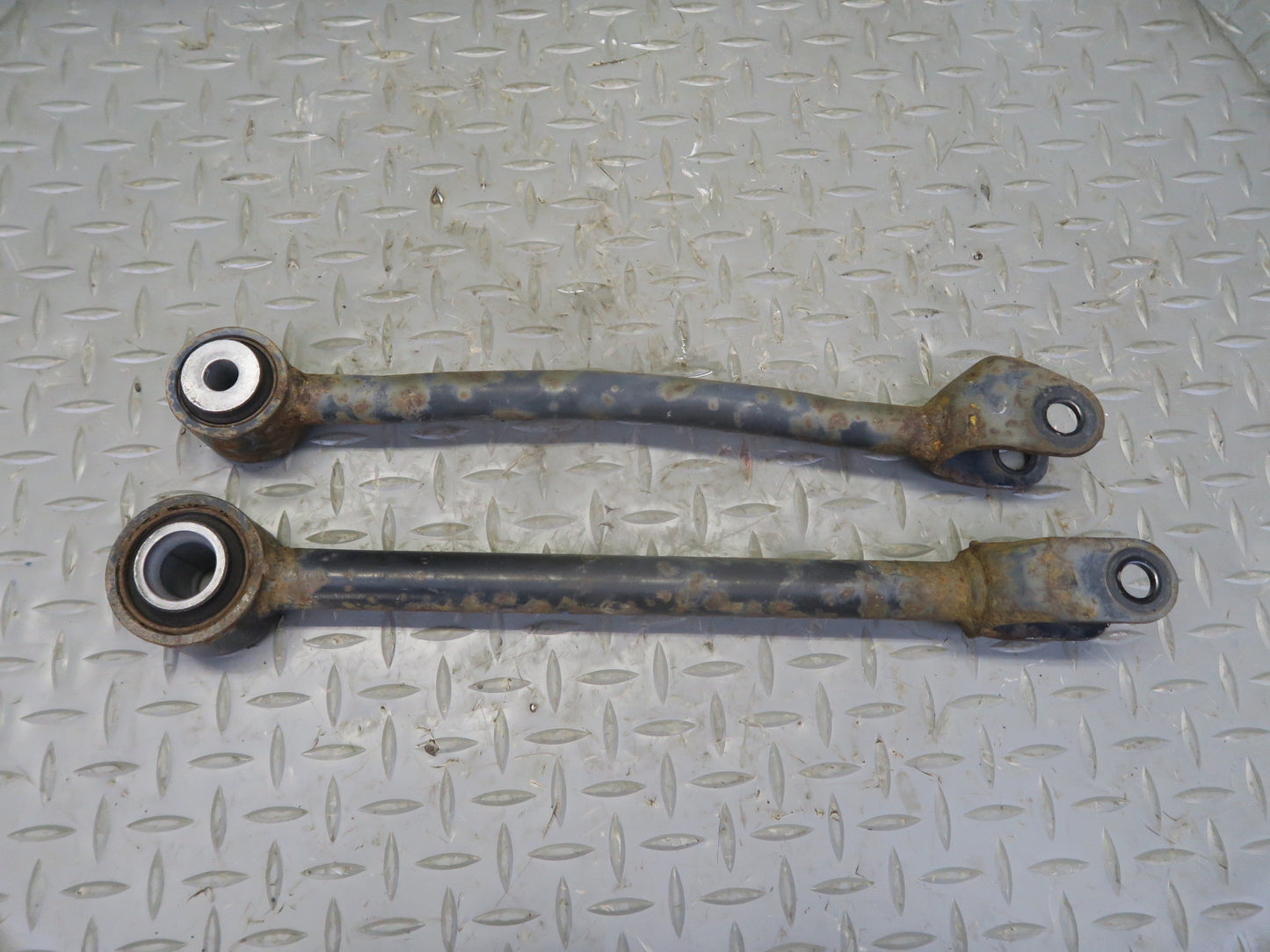 04-06 Nissan 350Z Z33 Convert Set of 3 Rear Left Suspension Control Arm OEM