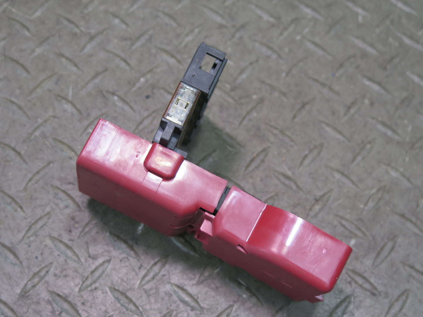 03-09 Nissan Z33 350Z Positive Battery Fusible Link Holder w Cover OEM