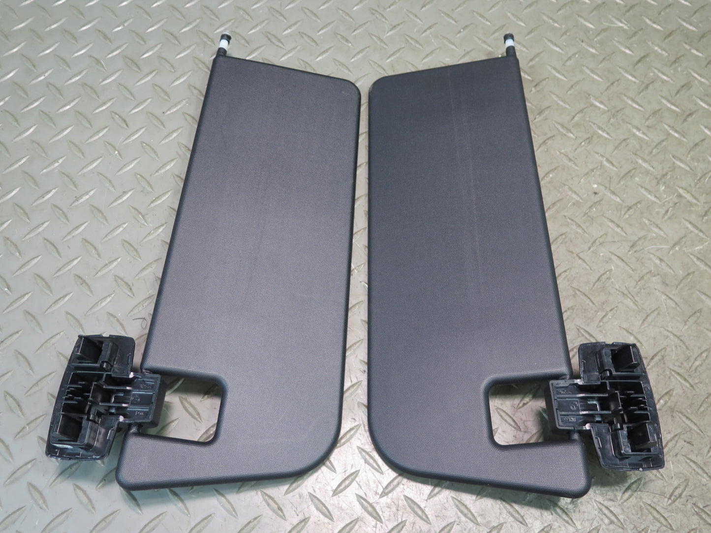 2017-2019 Mercedes X166 GLS450 Front Left & Right Dual Sun Visor Set Black