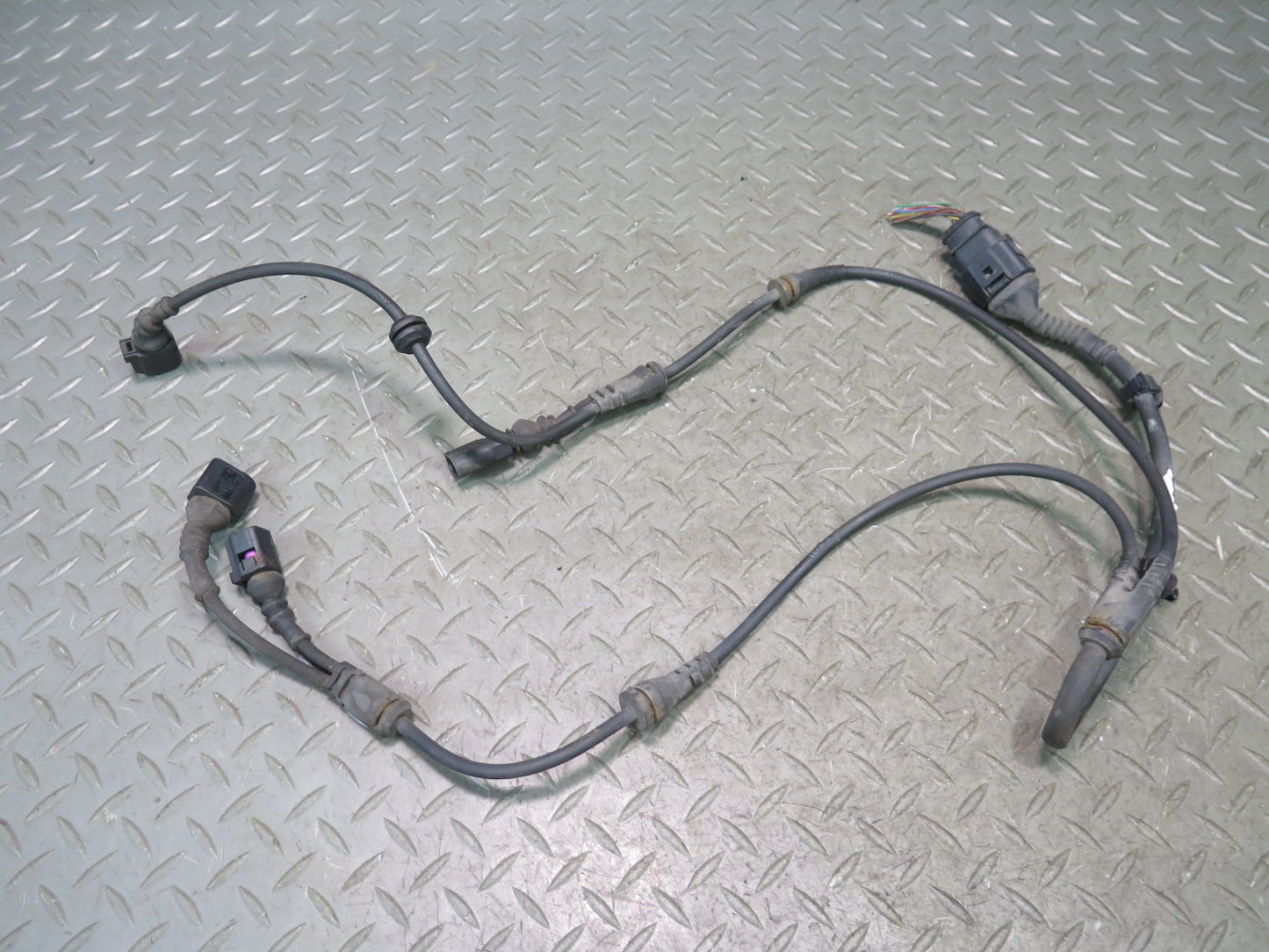 2003-2010 Porsche Cayenne 955 Front Left Wheel ABS Speed Sensor