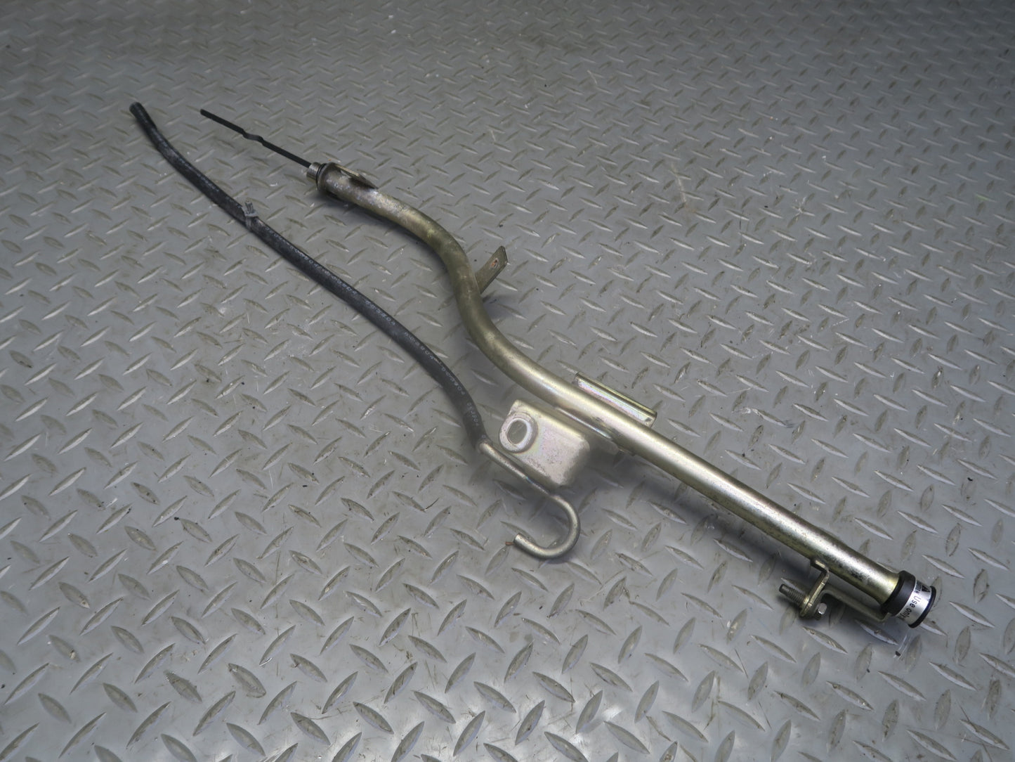 04-06 Nissan 350Z Z33 RE5R05A A/T Transmission Oil Tube w Dipstick OEM