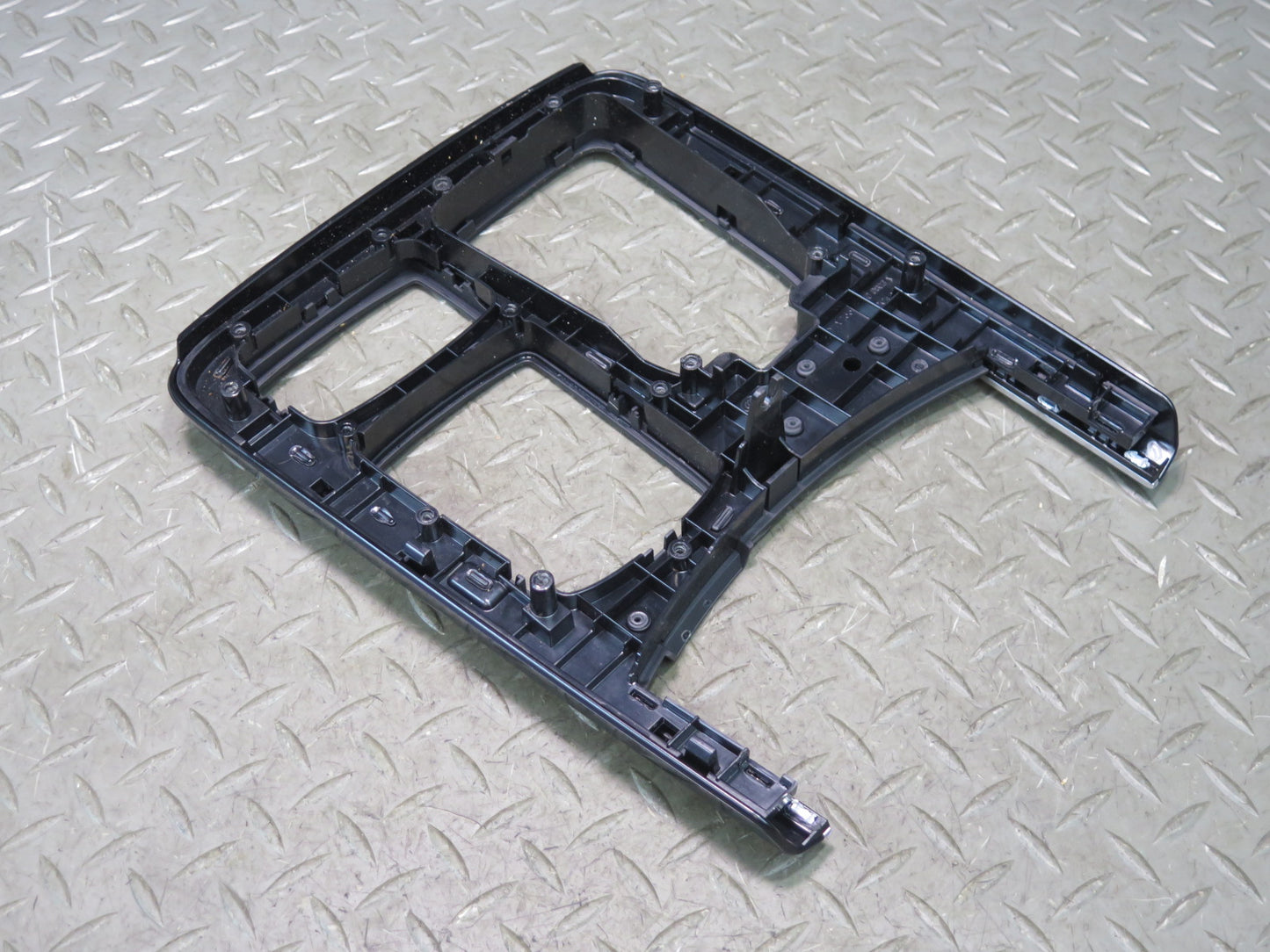 2017-2019 Mercedes X166 GLS450 Center Console Trim Bezel Cover Panel 1666800803