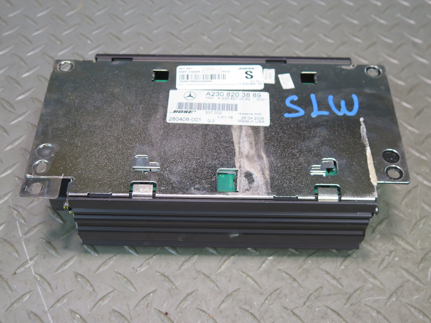 05-08 Mercedes R230 SL500 SL550 SL55 AMG Amplifier Audio AMP Bose 2308203889 OEM