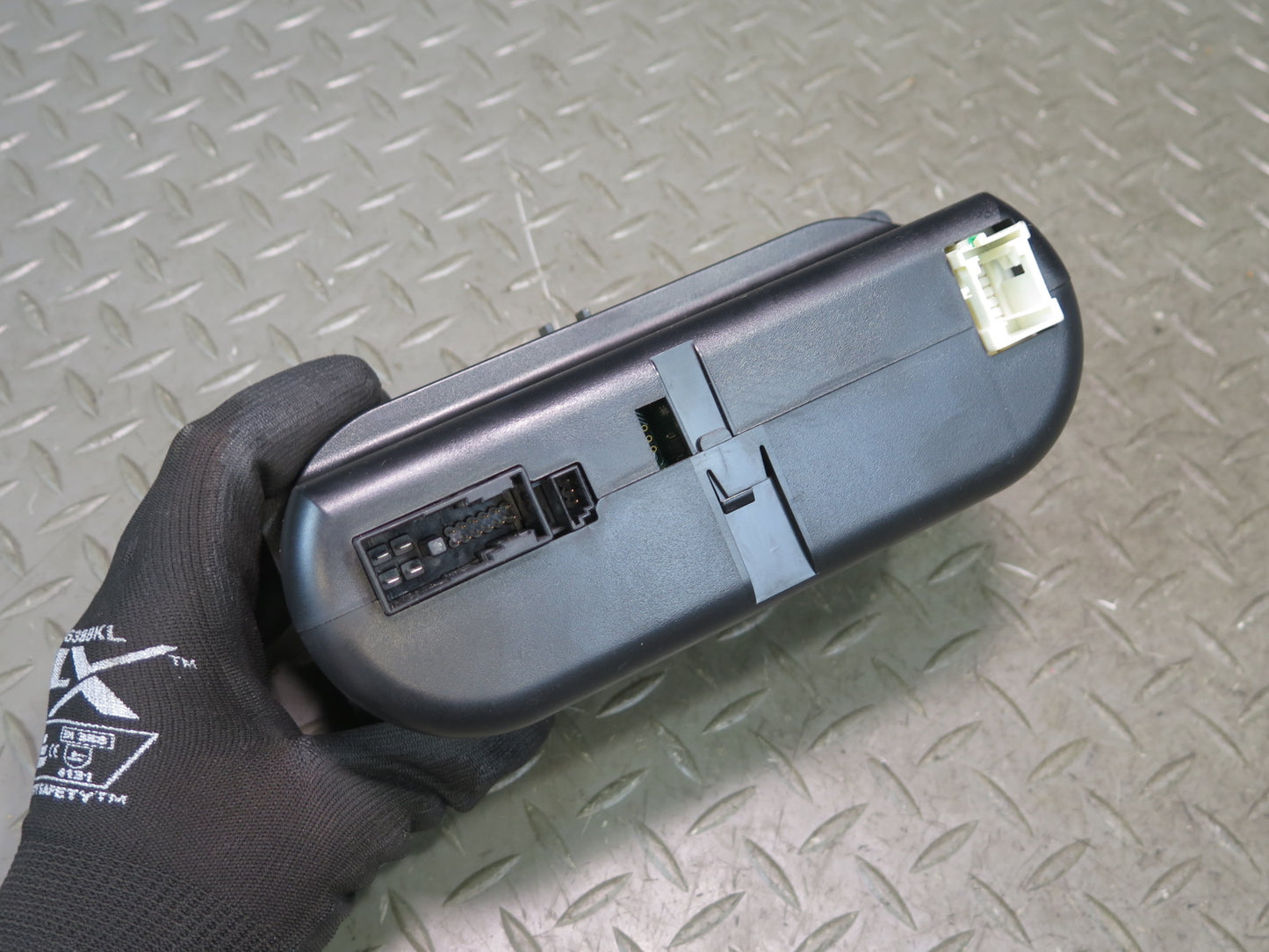 03-12 Mercedes R230 Sl-class A/C Heater Climate Control Switch Panel OEM
