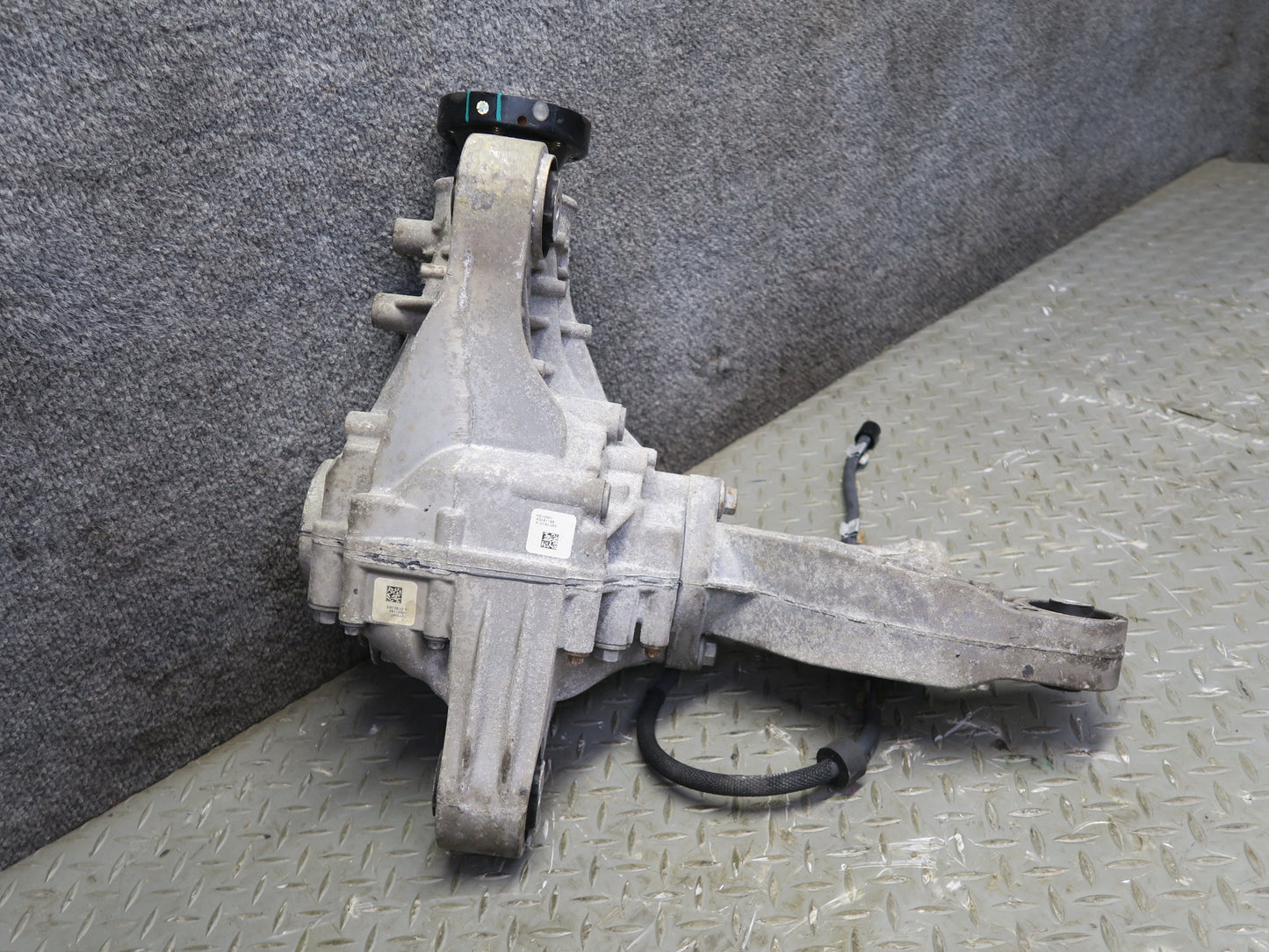 2017-2019 Mercedes X166 GLS450 Front Differential Axle Carrier 3.27 Ratio