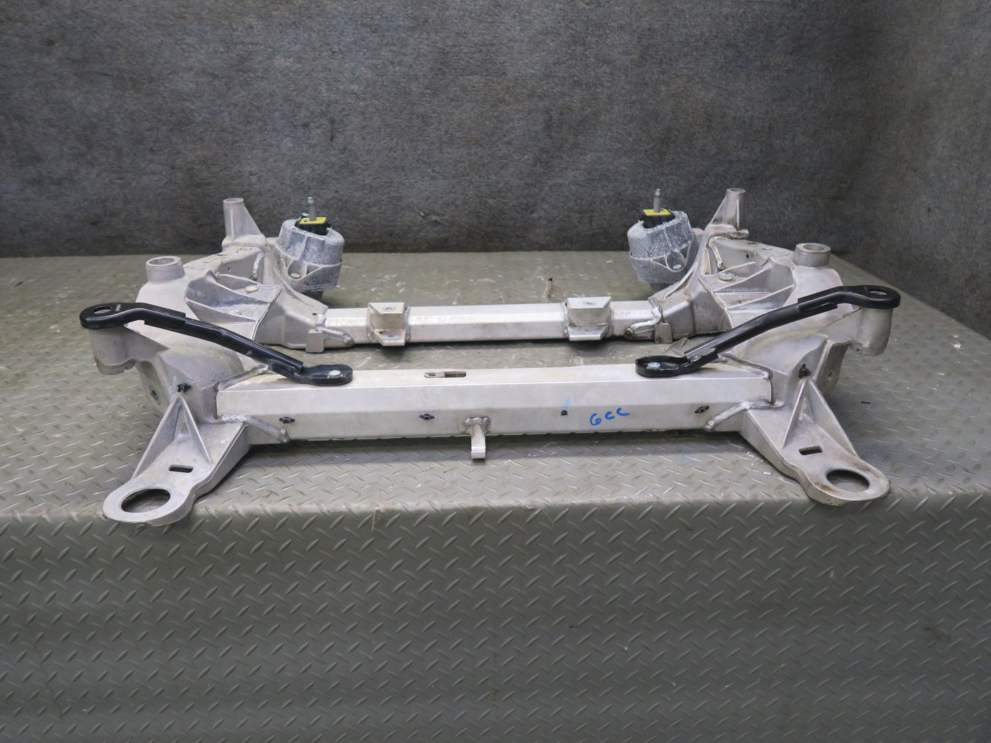 16-24 Chevrolet Camaro SS LT1 6.2L Front Suspension Crossmember Subframe OEM