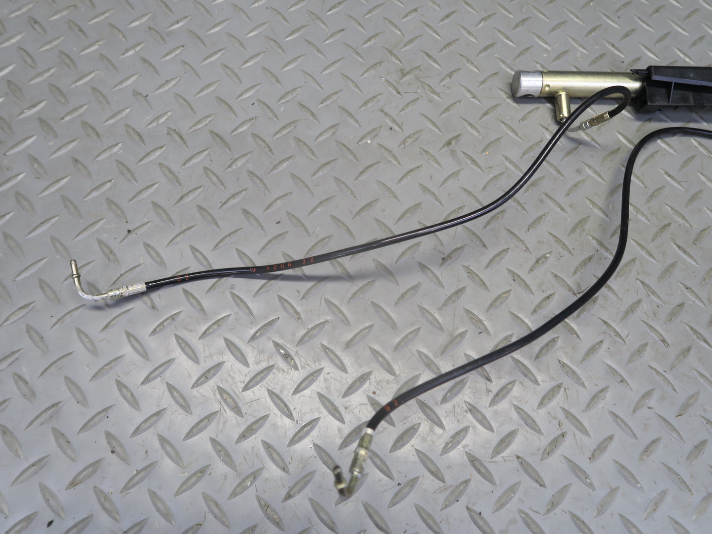 03-12 Mercedes R230 SL Convertible Left Trunk Lid Drive Cylinder Support OEM