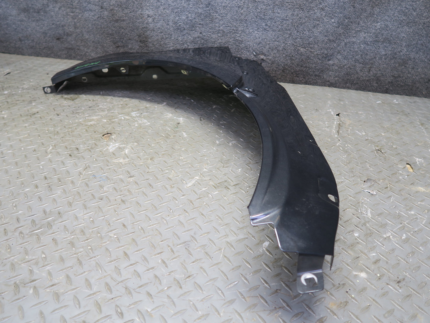 2015-2025 Porsche Macan Front Right Side Fender Shell Panel Cover Volcano Gray