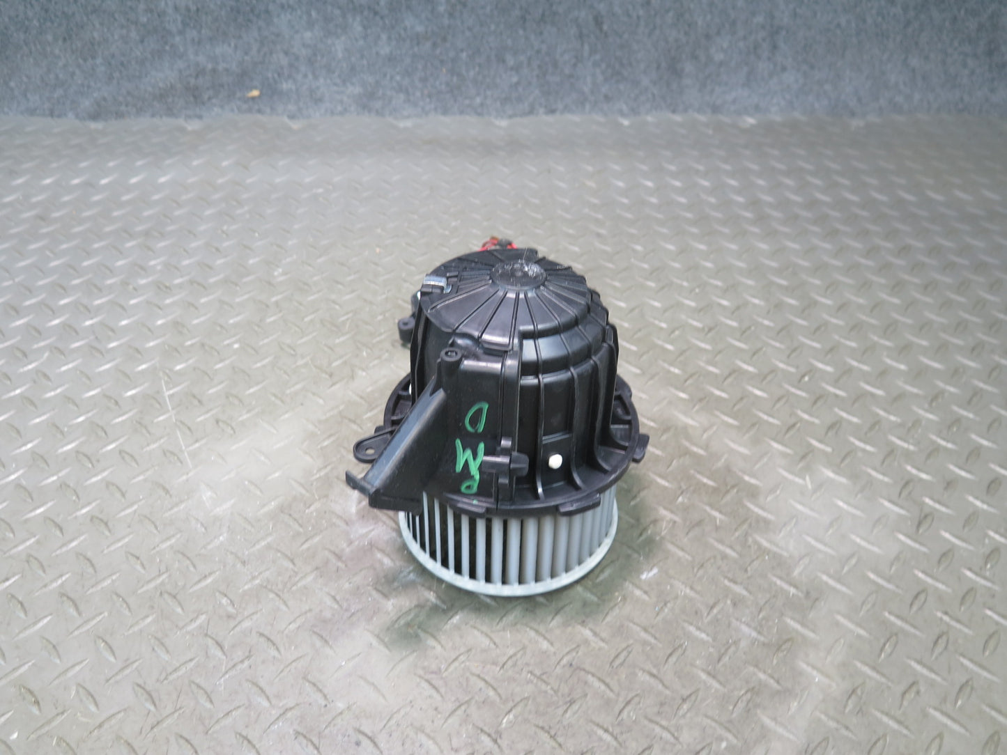 2015-2018 Porsche Macan A/C Heater Blower Motor Fan w Resistor
