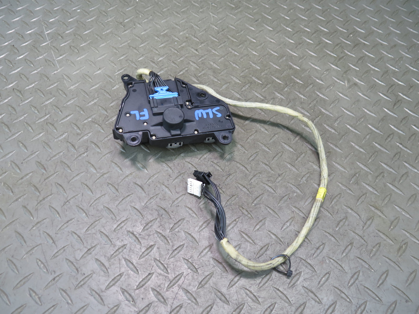 03-08 Mercedes R230 Sl-class Front Left Seat Adjustment Switch 2308211151 OEM