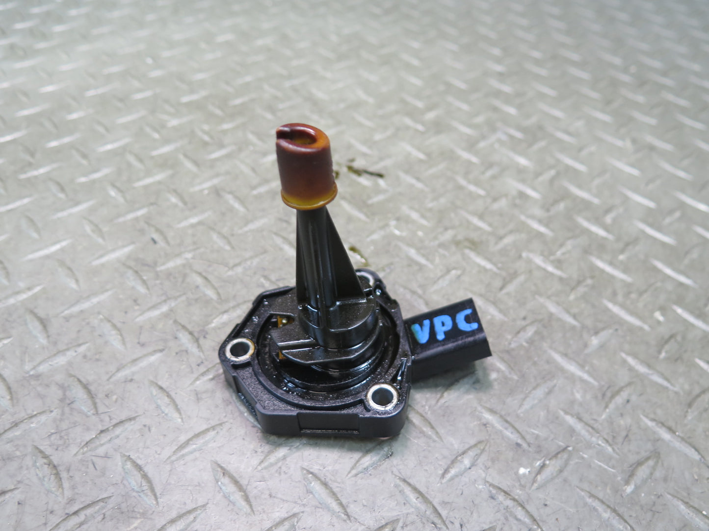 2015-2018 Porsche Cayenne 958 Hybrid Engine Motor Oil Level Sensor 03C907660S