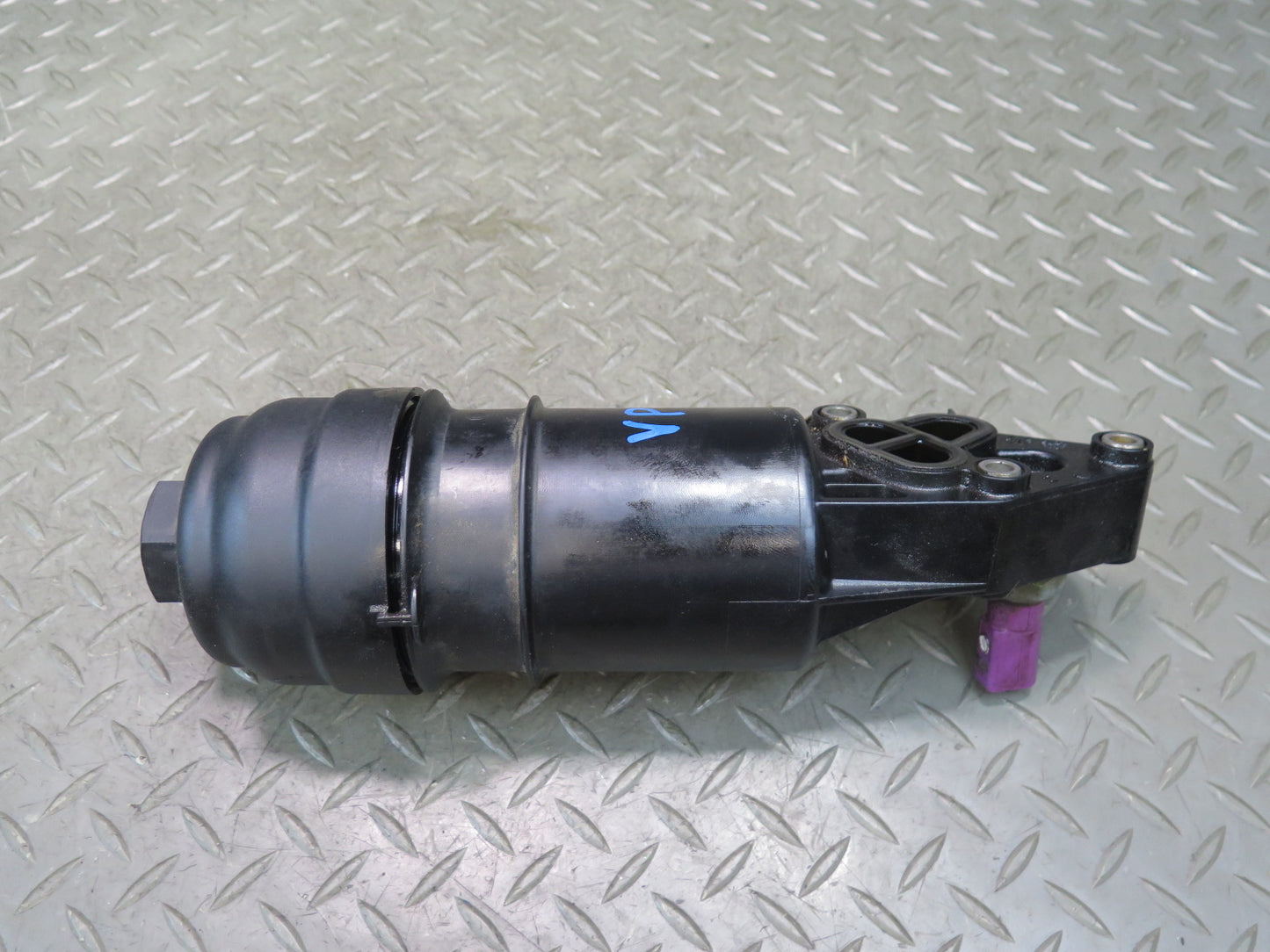 2015-2018 Porsche Cayenne 958 Hybrid Engine Motor Oil Filter Housing 06E115405K
