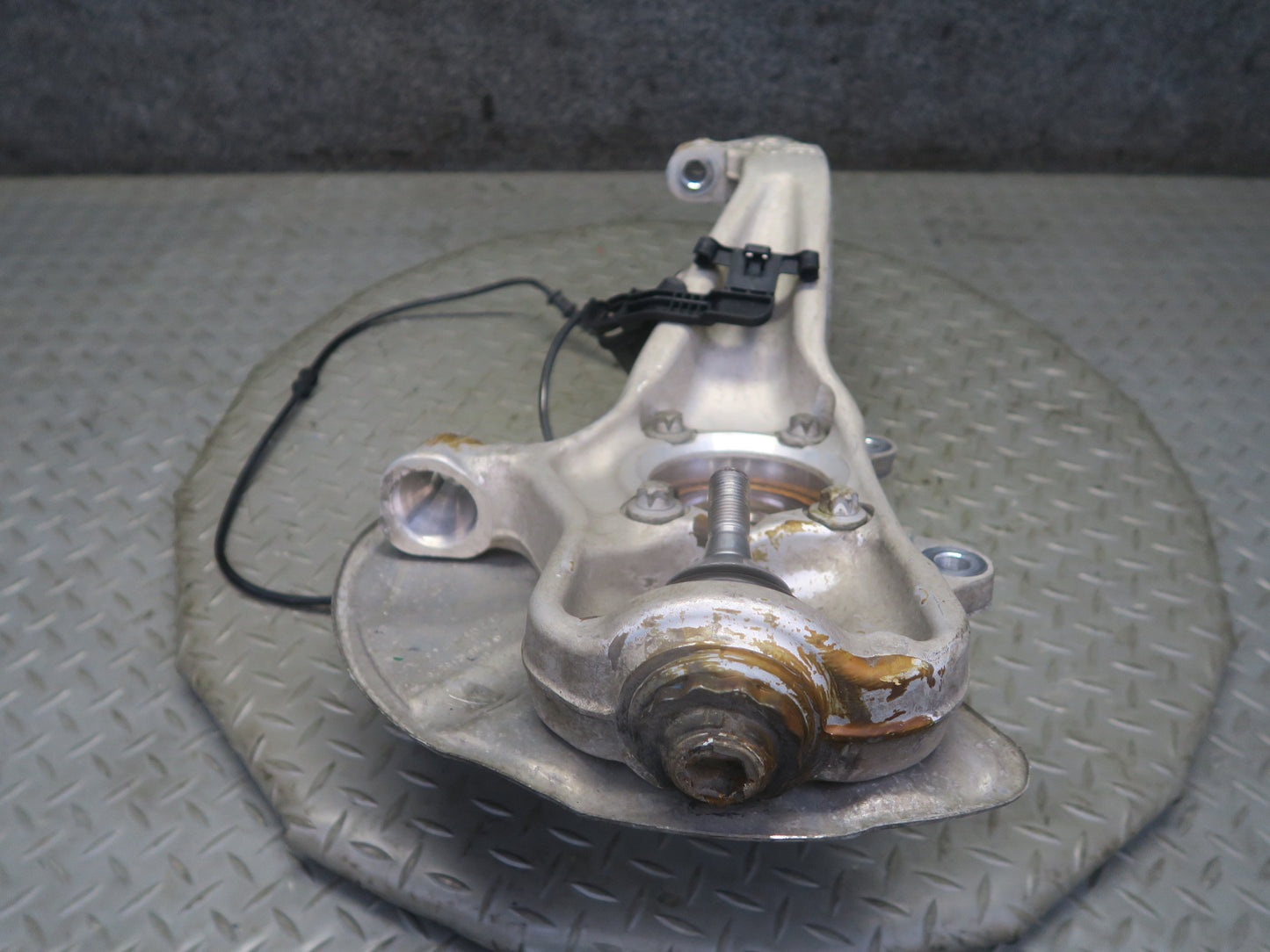 2013-2019 Mercedes X166 GLS450 Front Right Pass Side Spindle Knuckle Wheel Hub