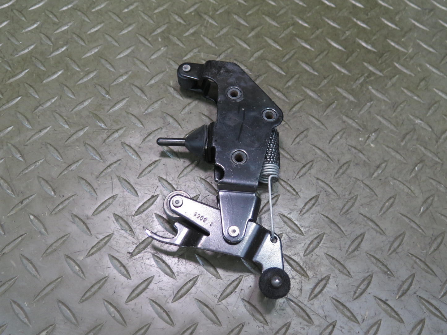 03-06 Chevrolet SSR Front Right & Left Roof Windshield Frame Lock Latch Set OEM