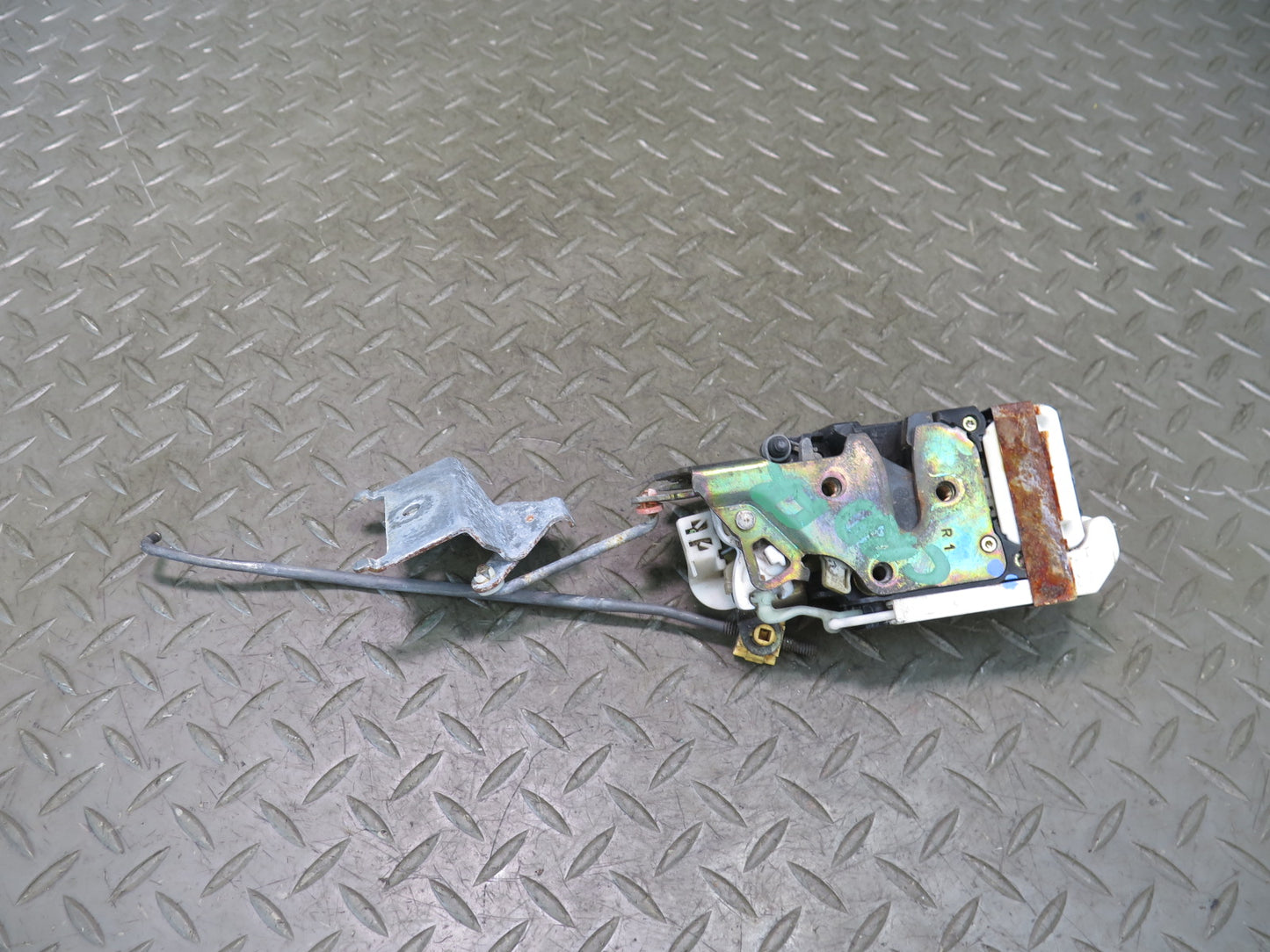 03-06 Chevrolet SSR Front Right Passenger Door Lock Latch Actuator OEM